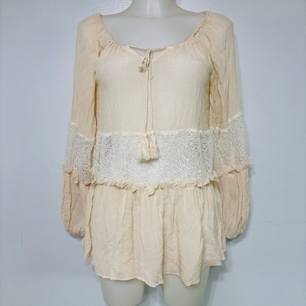 A’ Reve Coquette Cream Lace Blouse Size M
